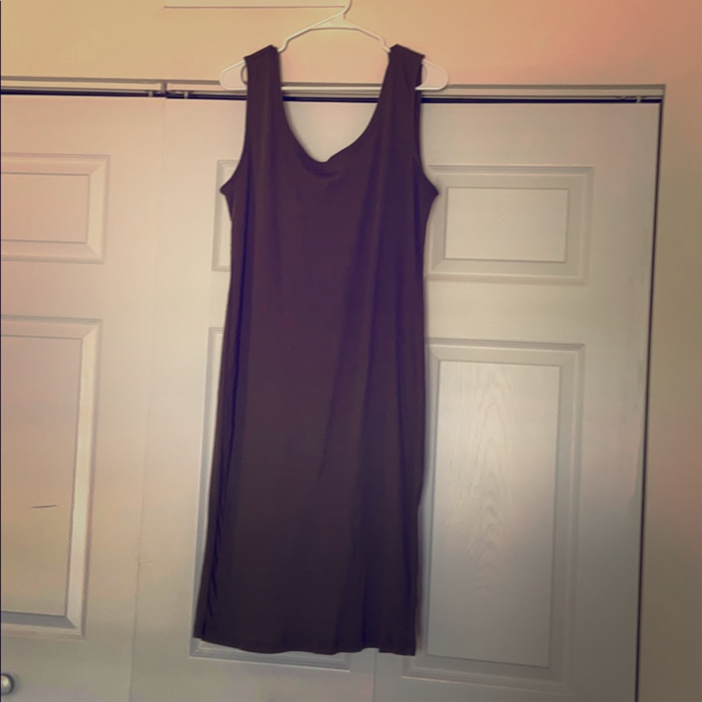 Sleeveless dress